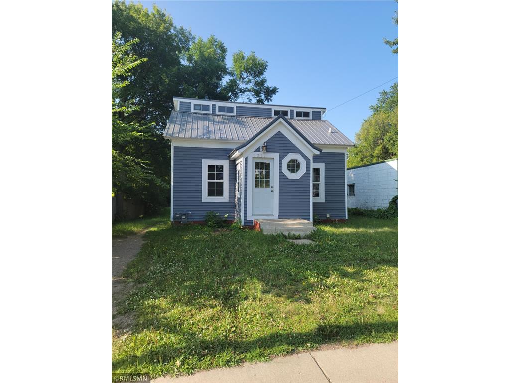 231 6th Street W Browerville MN 56438 6406016 image1