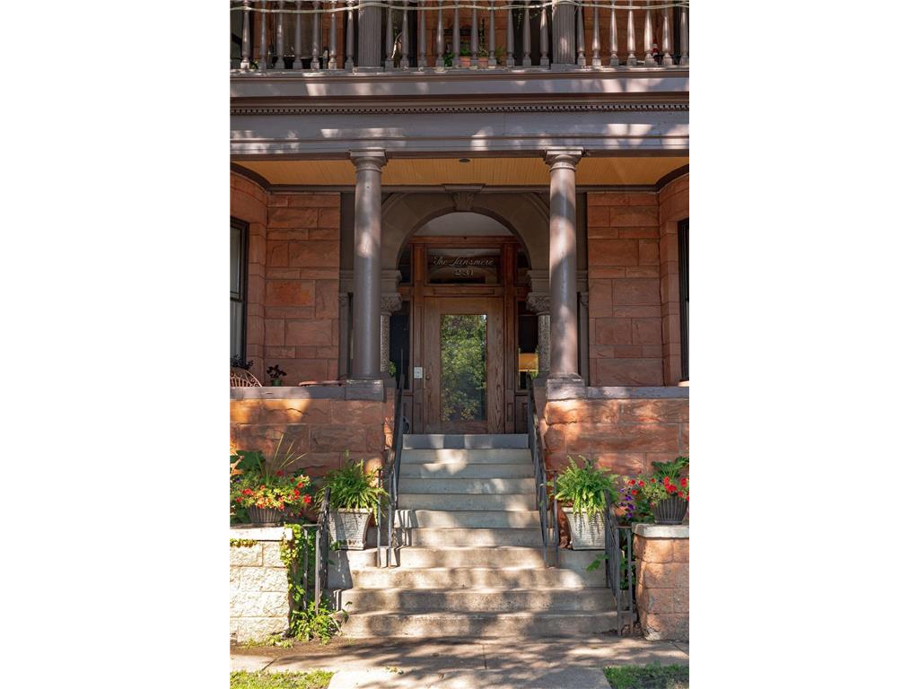 231 Arundel Street #2 Saint Paul MN 55102 6405366 image1
