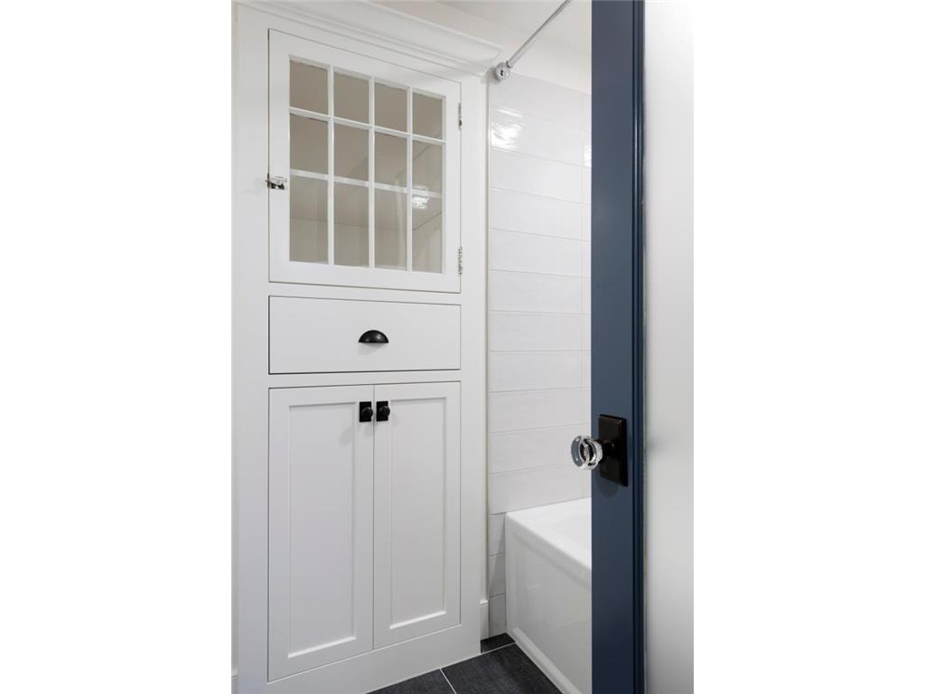 231 Manitoba Avenue N #Main Level Wayzata MN 55391 - Lake Minnetonka 7009811 image2