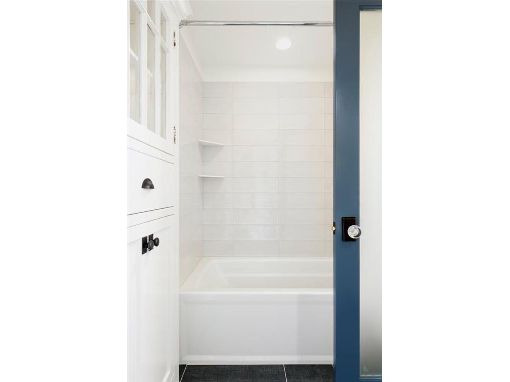 231 Manitoba Avenue N #Main Level Wayzata MN 55391 - Lake Minnetonka 7009811 image3