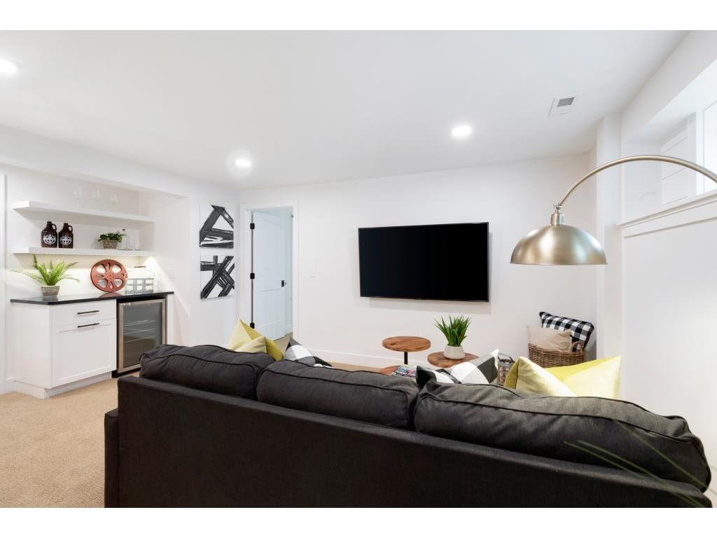 231 Manitoba Avenue N #Main Level Wayzata MN 55391 - Lake Minnetonka 7009811 image9