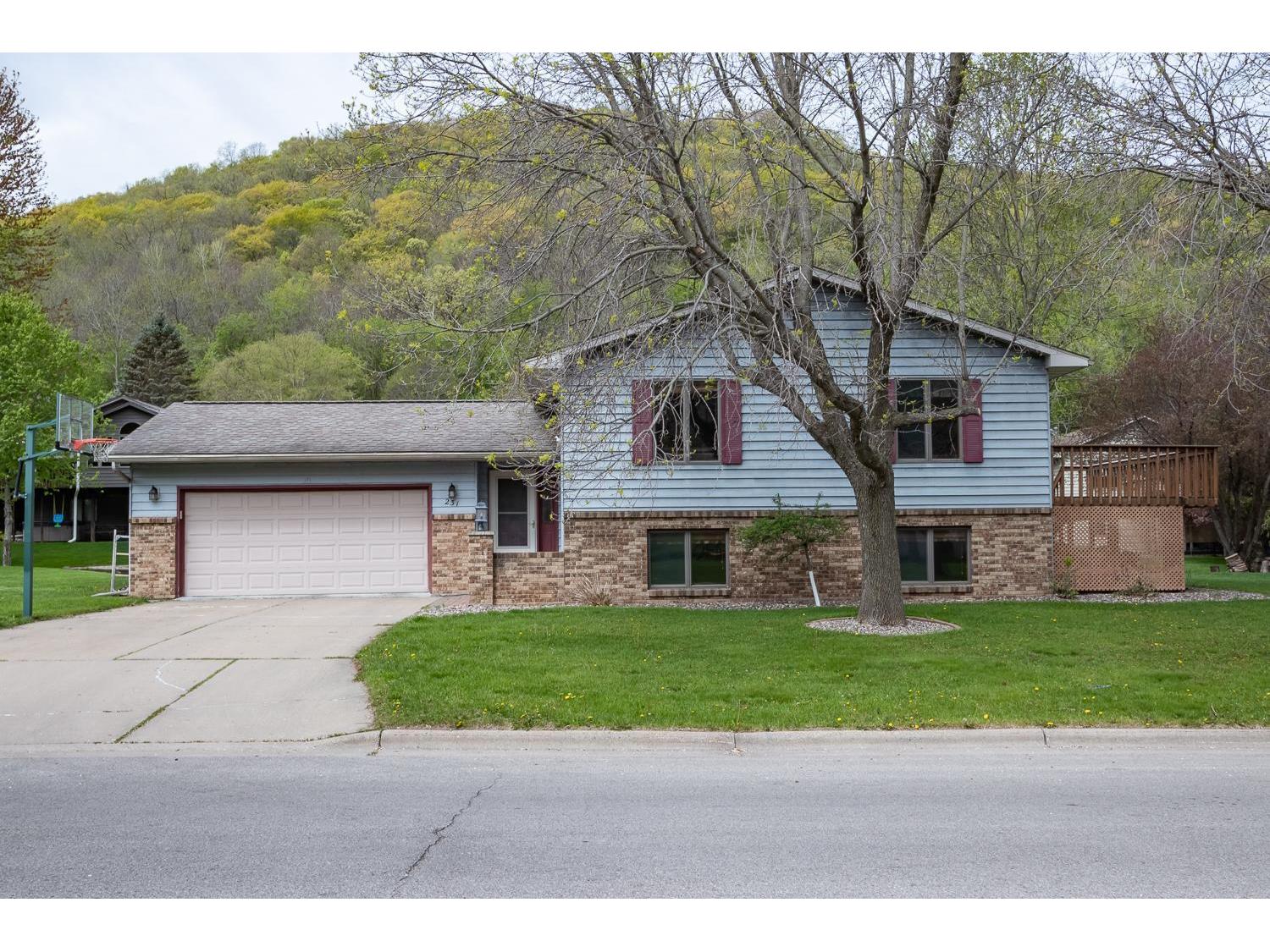 231 Valley Oaks Drive, Winona, MN 55987 MLS 5751559 Edina Realty