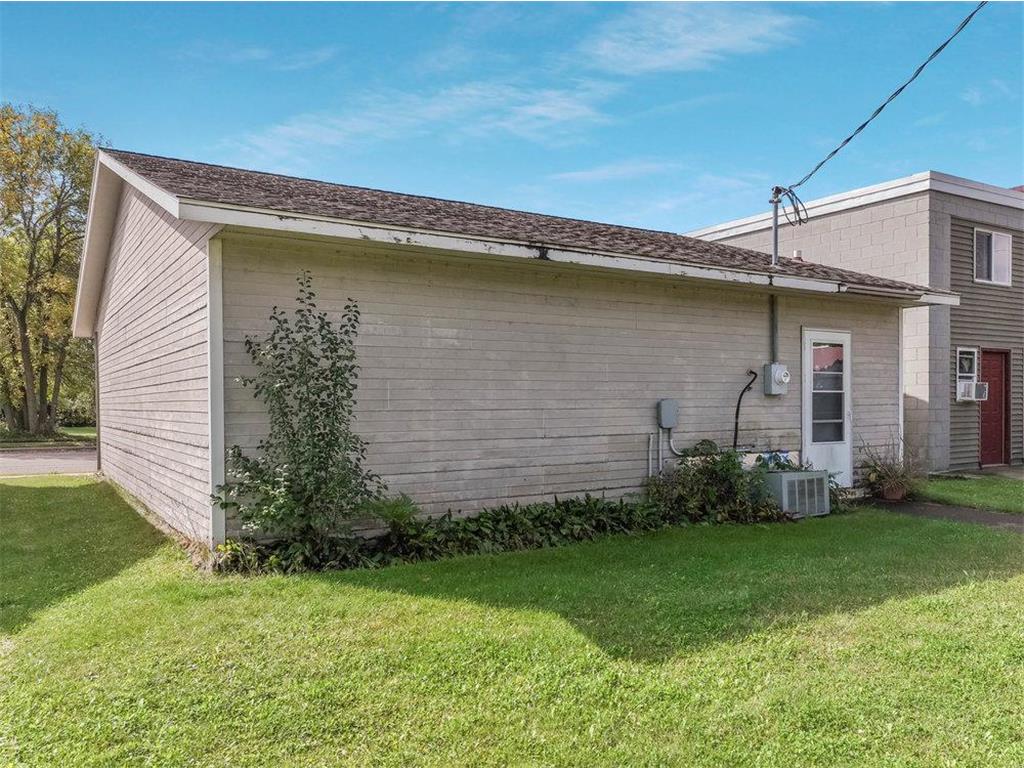 231 W Dallas Street Dallas WI 54733 6792464 image28