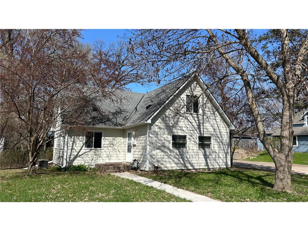 231 Wood Street N Mora MN 55051 6712374 image1