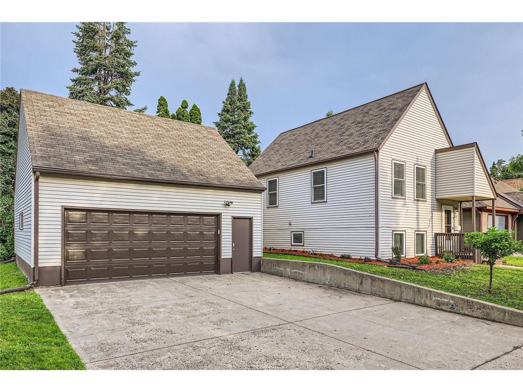 2310 23rd Avenue S Minneapolis MN 55404 6737516 image1