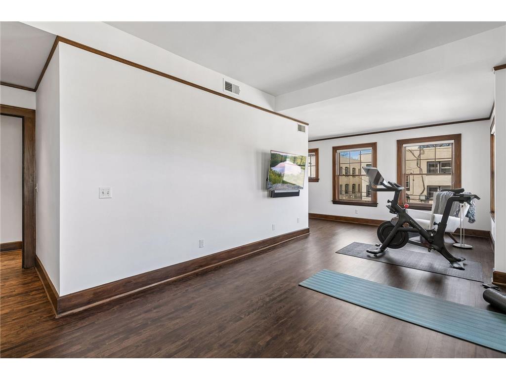 2310 Humboldt Avenue S Minneapolis MN 55405 7045209 image27