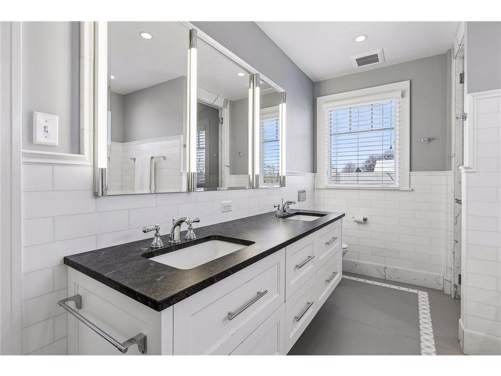 2310 Humboldt Avenue S Minneapolis MN 55405 7045209 image38