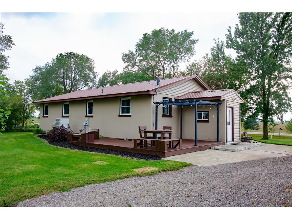 23109 145th Street NE New London MN 56273 7005768 image1