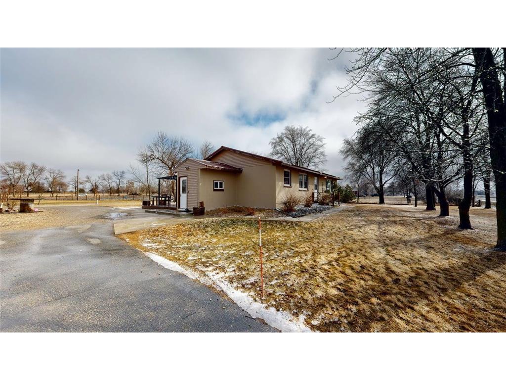 23109 145th Street NE New London MN 56273 7080253 image5