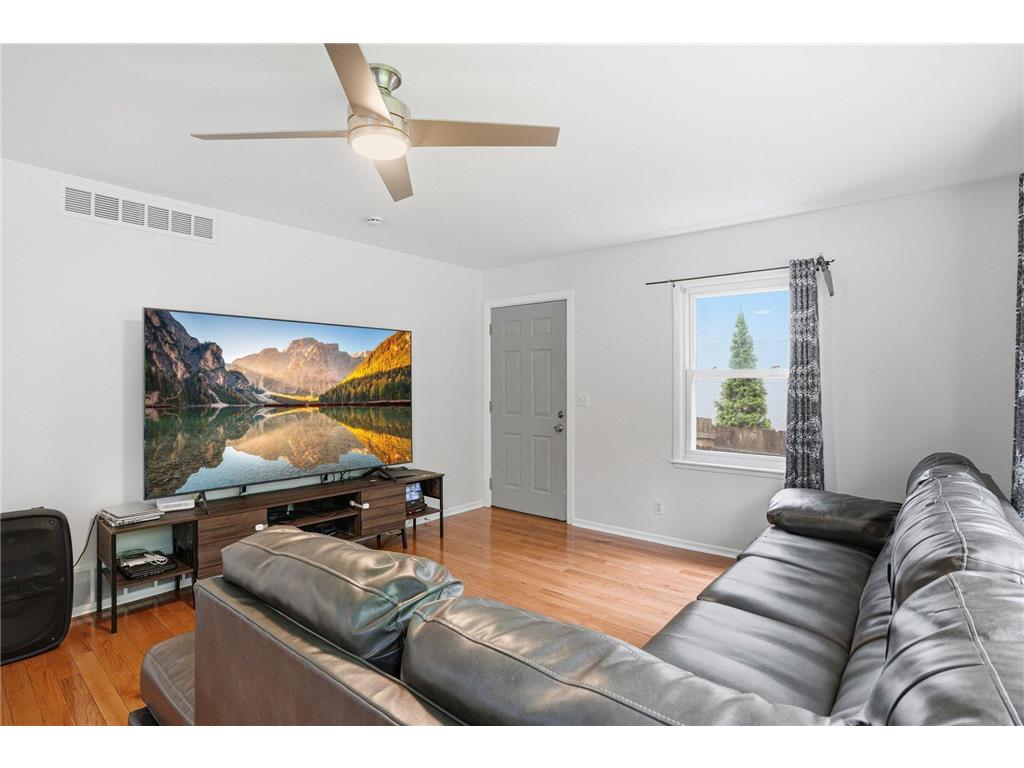 2311 53rd Avenue N Minneapolis MN 55430 7081769 image11