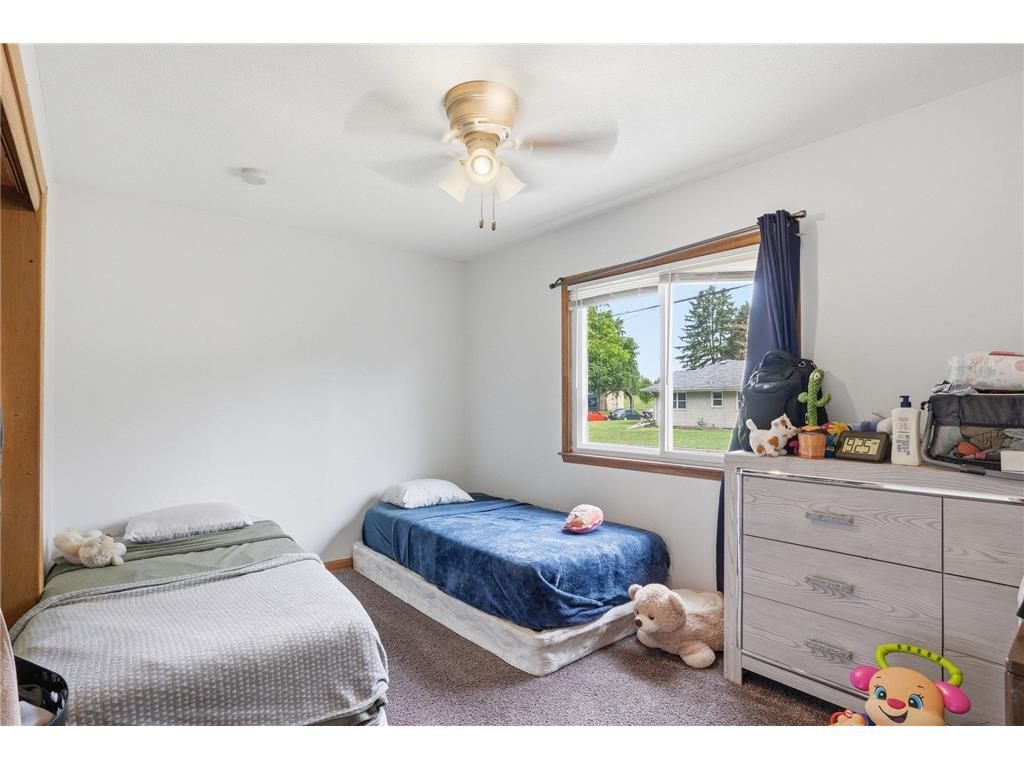 2311 53rd Avenue N Minneapolis MN 55430 7081769 image17