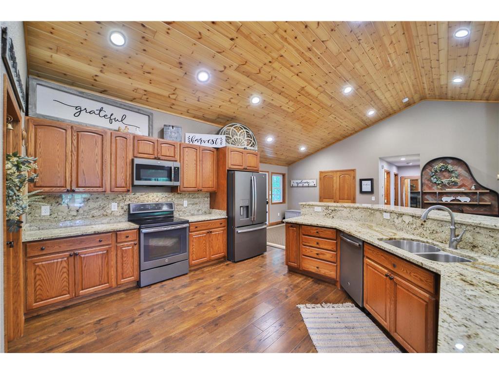 2311 E River Road Motley MN 56466 - Long Prairie River 7104646 image8