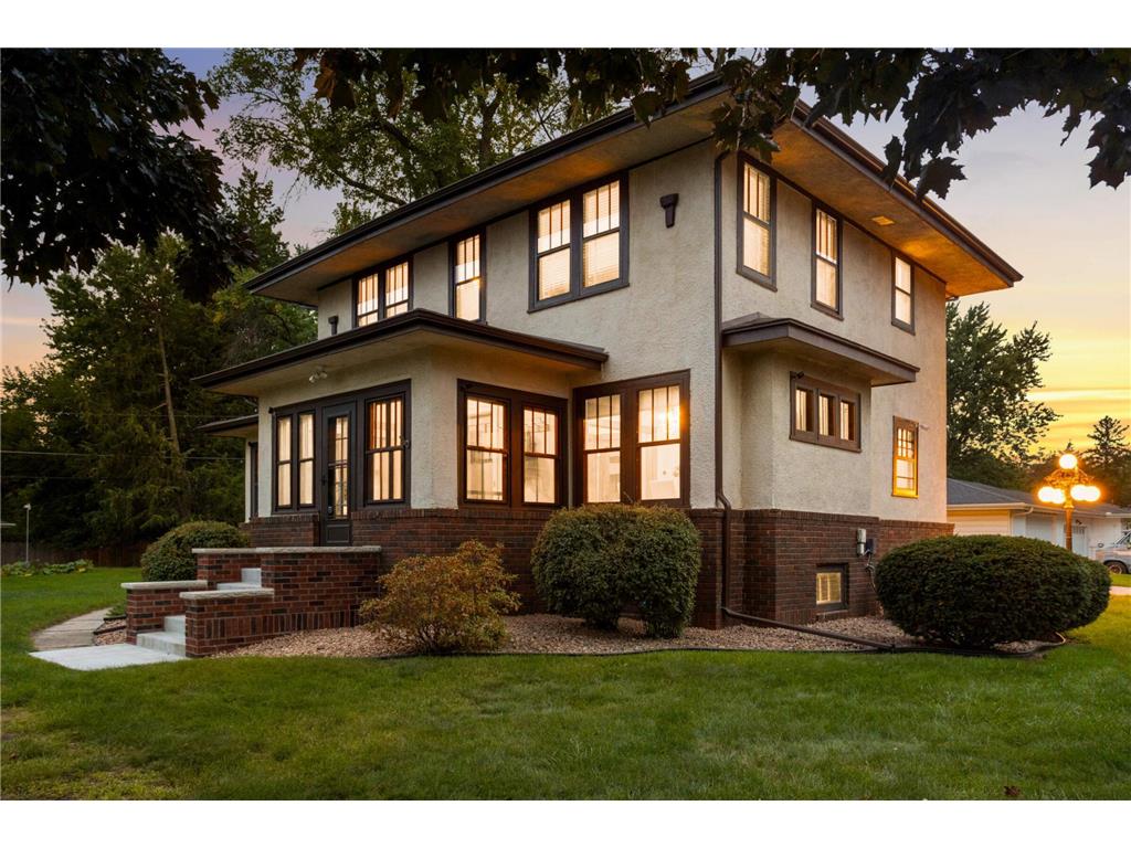 2311 Jones Place W Bloomington MN 55431 6790590 image1