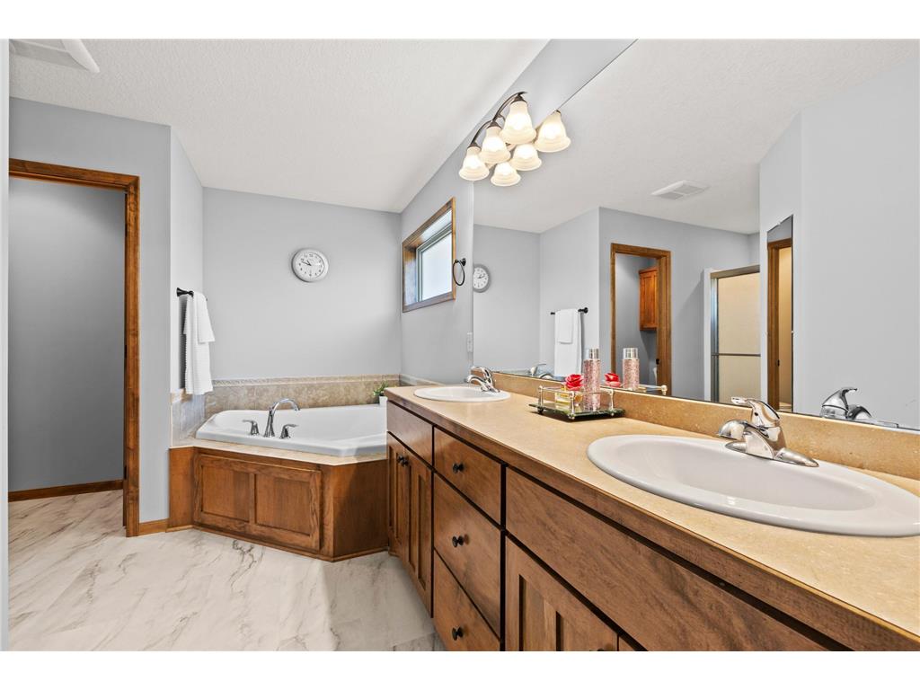 2312 132nd Court NE Blaine MN 55449 7054077 image32