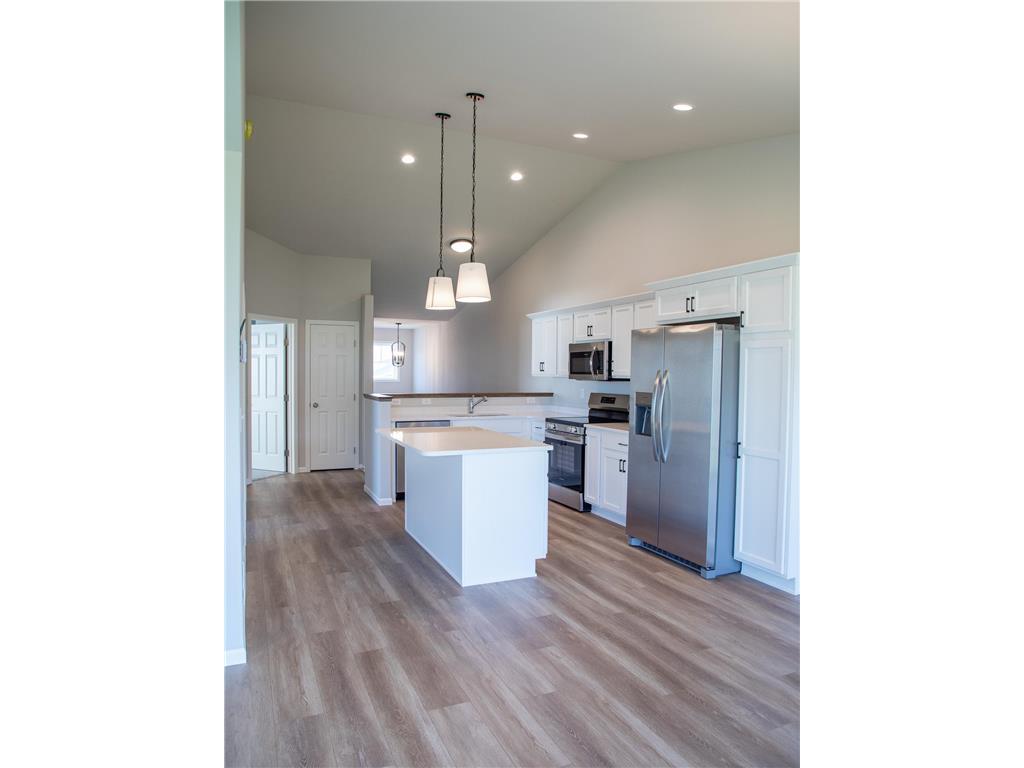 2312 38 Avenue S Moorhead MN 56560 7041274 image2
