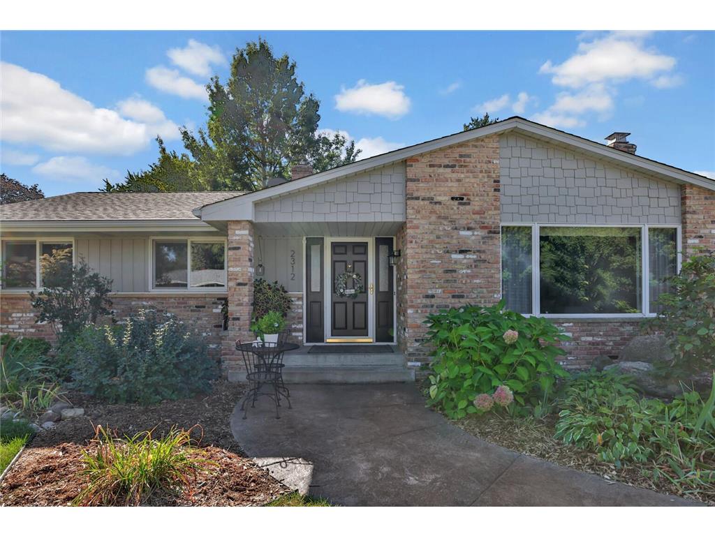 2312 Mayfair Avenue White Bear Lake MN 55110 6705110 image2