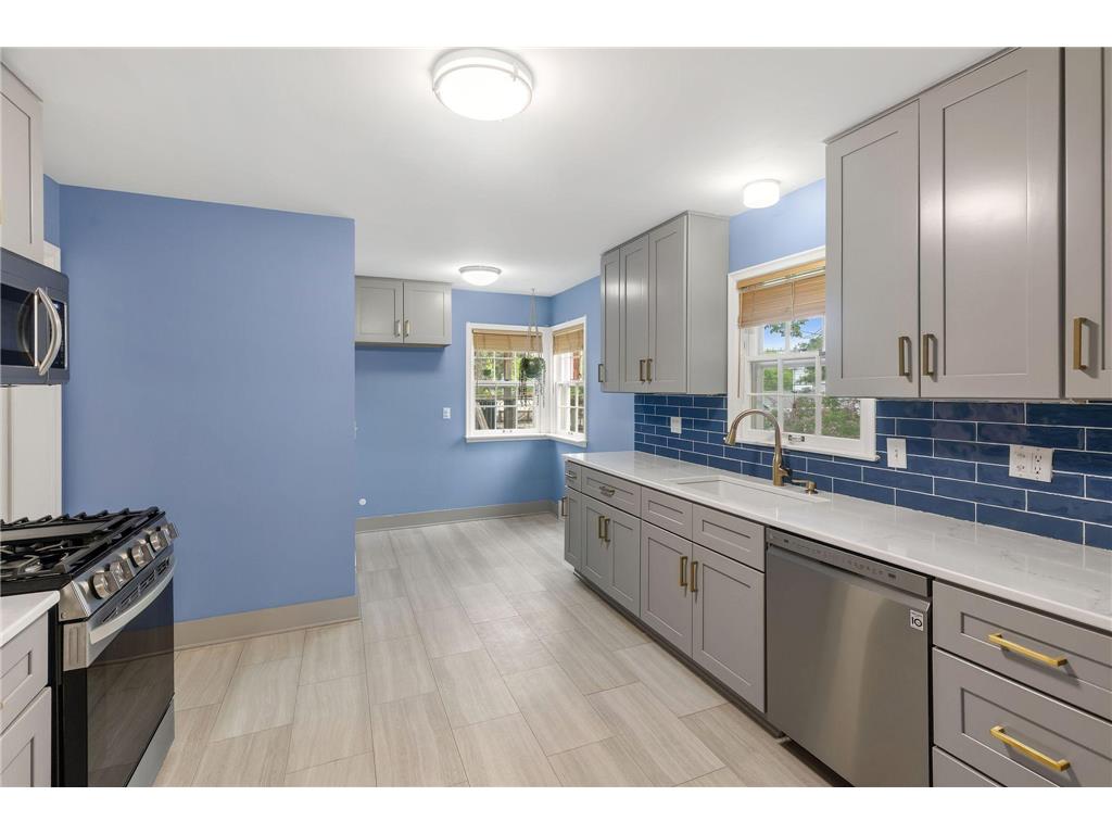 2312 Mount View Avenue Minneapolis MN 55405 7075069 image11