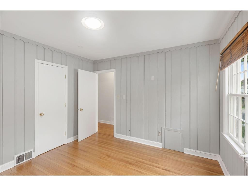 2312 Mount View Avenue Minneapolis MN 55405 7075069 image24