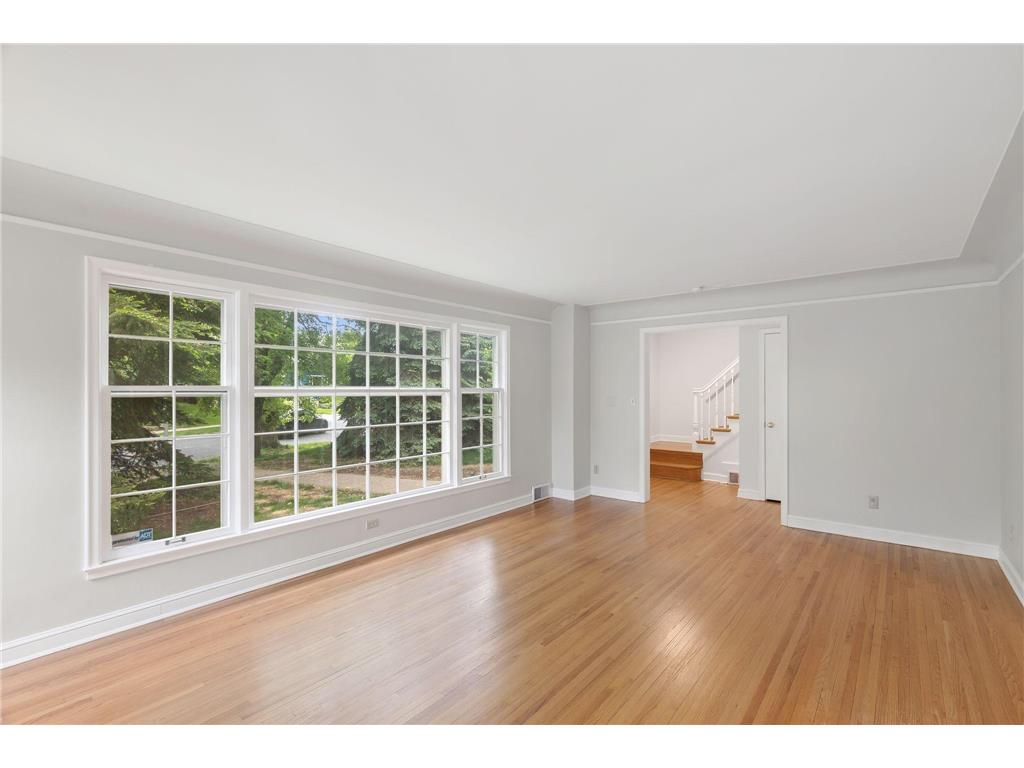 2312 Mount View Avenue Minneapolis MN 55405 7075069 image7
