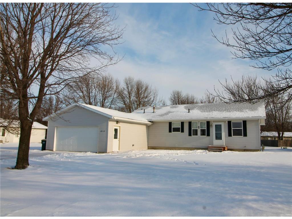2312 Williams Parkway SW Willmar MN 56201 6671768 image1