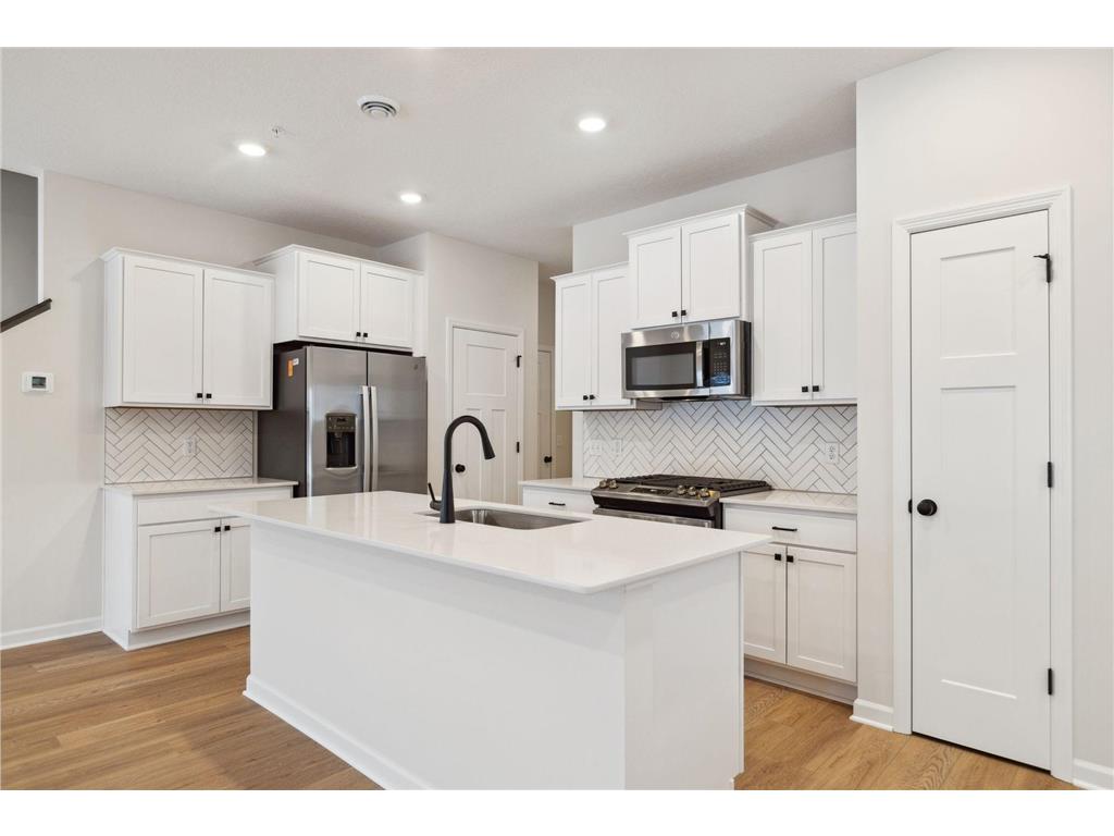 23127 Willow Drive Rogers MN 55374 7082798 image2