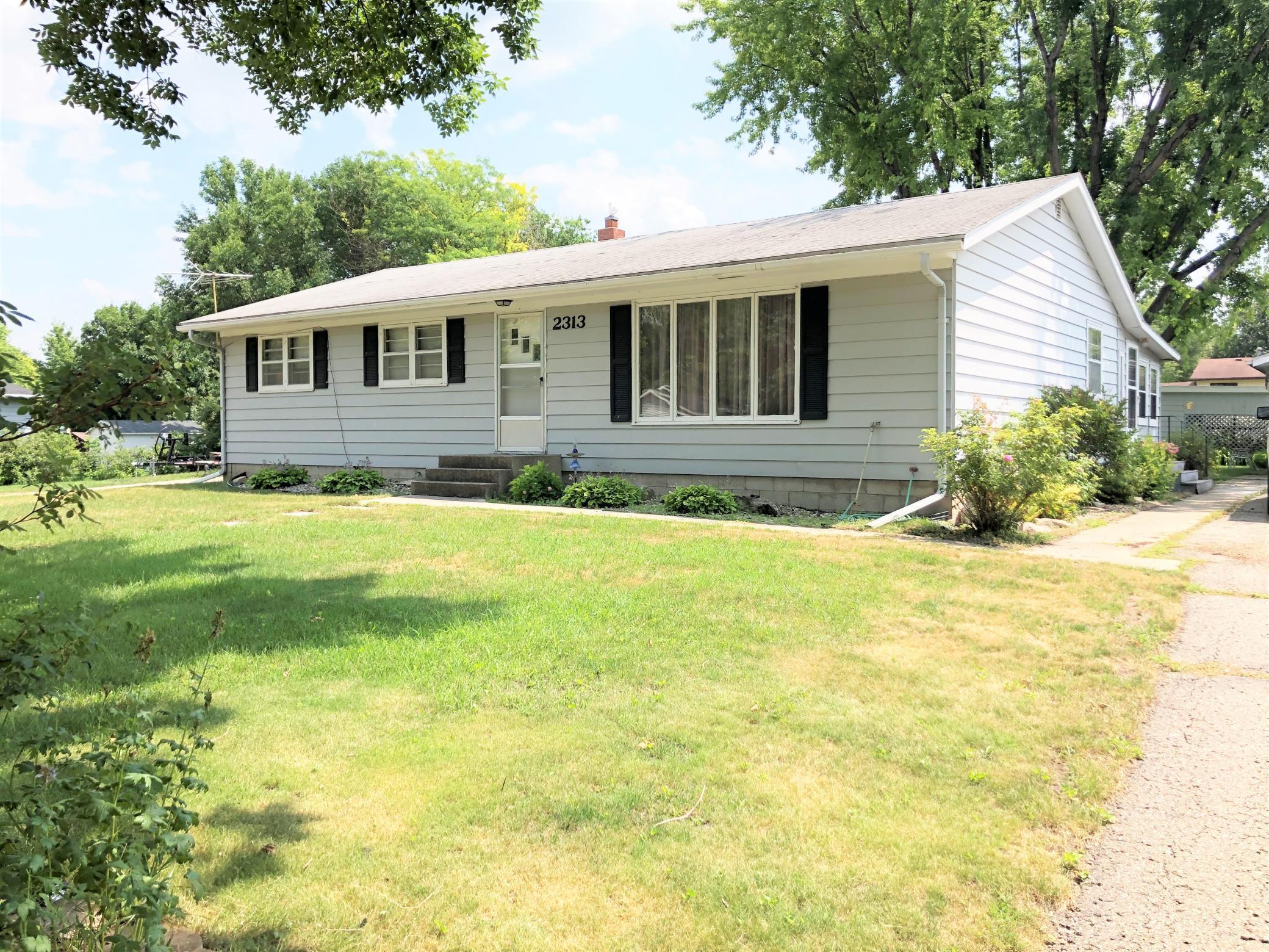 2313 20th Avenue SW, Willmar, MN, 56201 MLS 6024756 Edina Realty