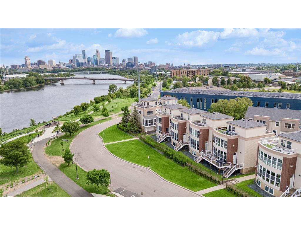 2313 River Pointe Circle Minneapolis MN 55411 - Mississippi 7099249 image1