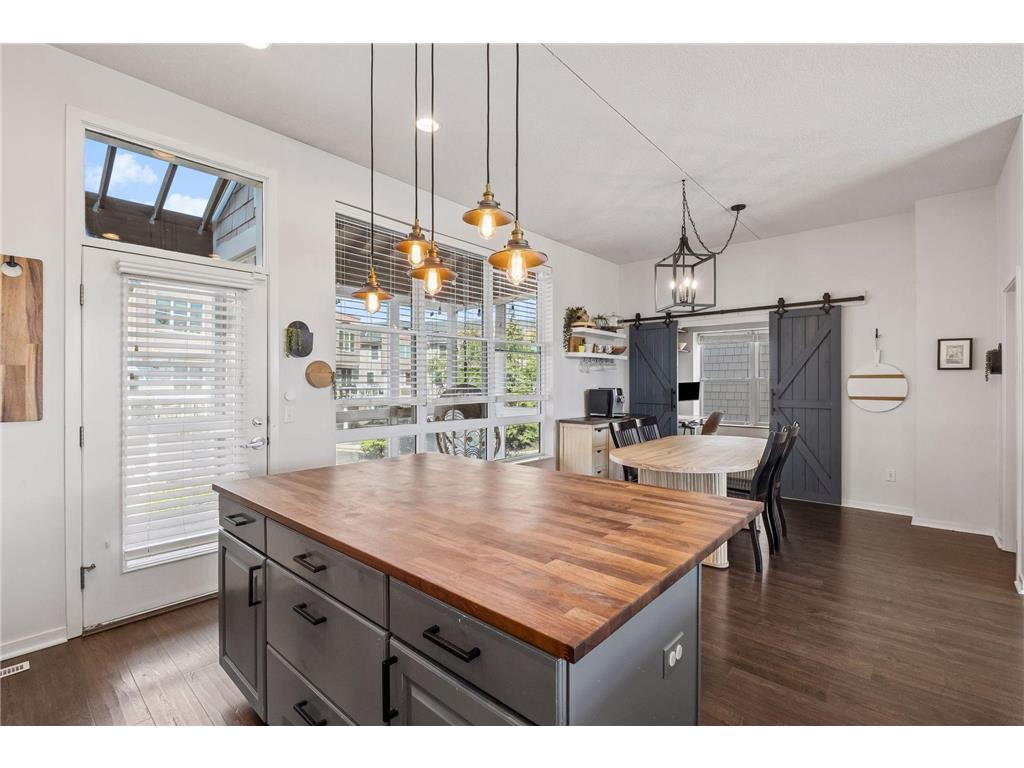 2313 River Pointe Circle Minneapolis MN 55411 - Mississippi 7099249 image15