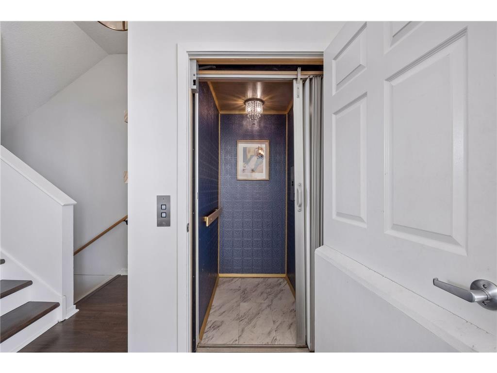 2313 River Pointe Circle Minneapolis MN 55411 - Mississippi 7099249 image22