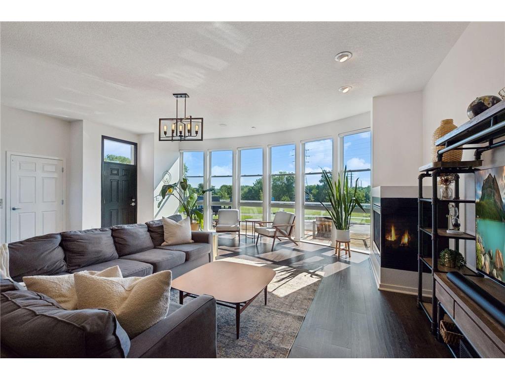2313 River Pointe Circle Minneapolis MN 55411 - Mississippi 7099249 image5