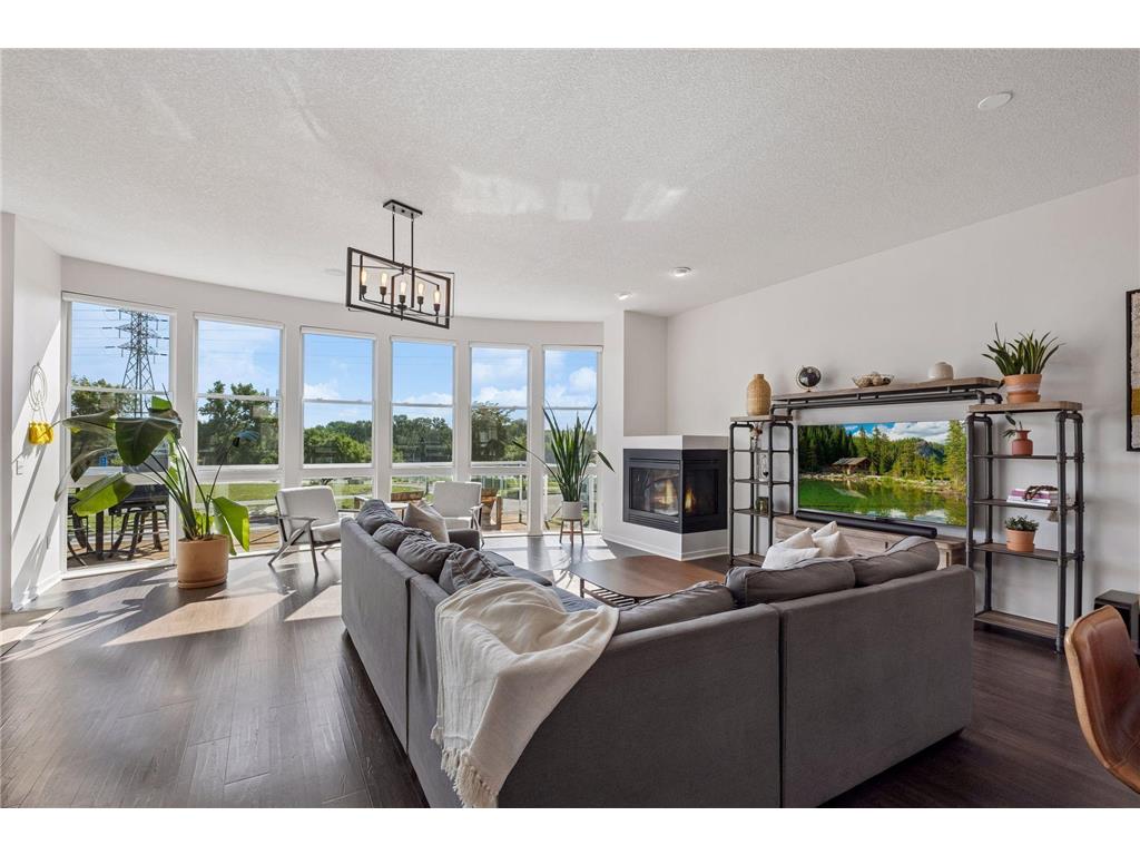 2313 River Pointe Circle Minneapolis MN 55411 - Mississippi 7099249 image6