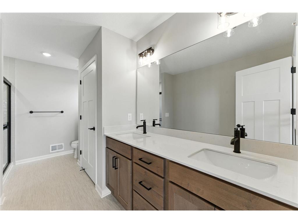 23136 Willow Drive Rogers MN 55374 7006986 image25