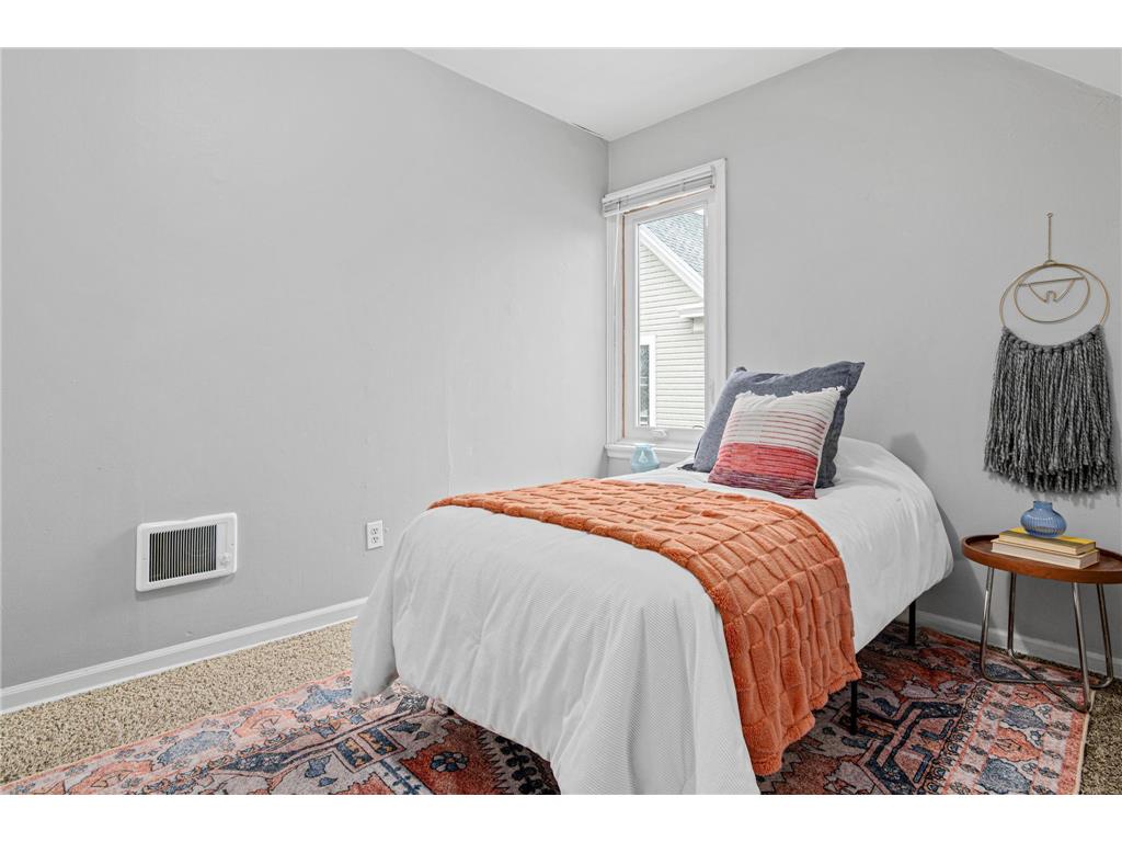 2314 2nd Street NE Minneapolis MN 55418 7045224 image14