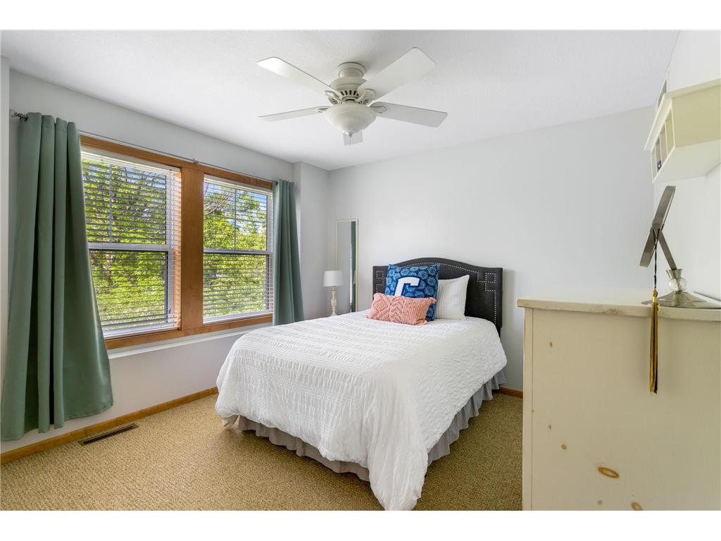 2314 Fieldstone Curve Woodbury MN 55129 7079803 image24
