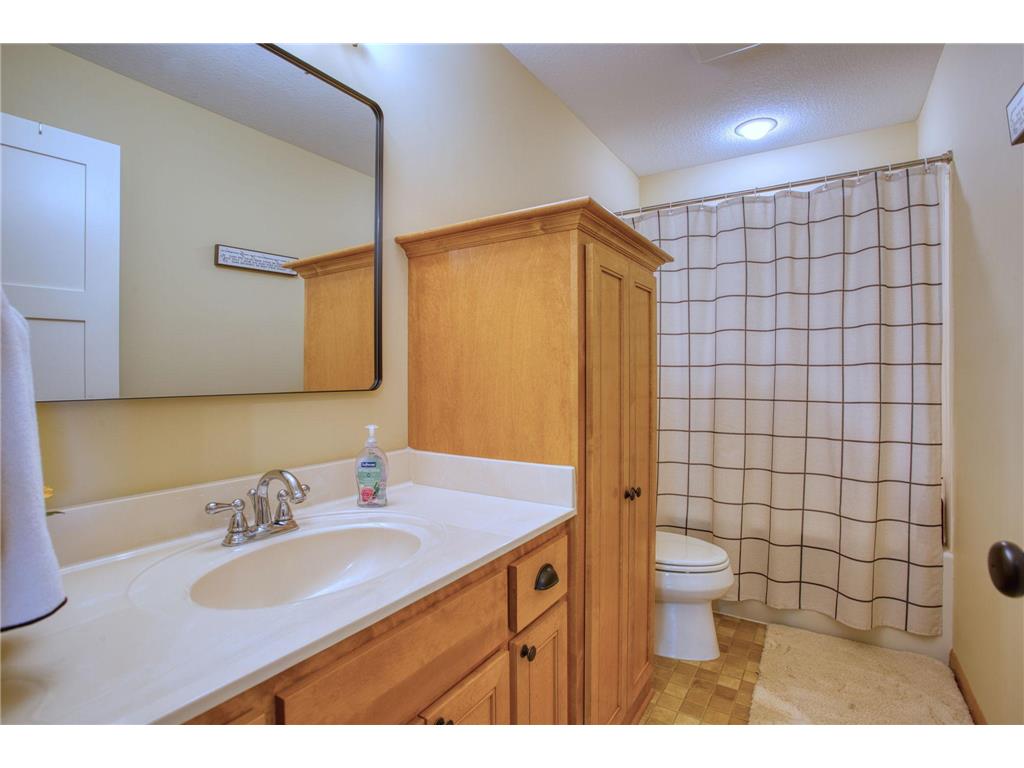 2314 Fieldstone Curve Woodbury MN 55129 7079803 image26