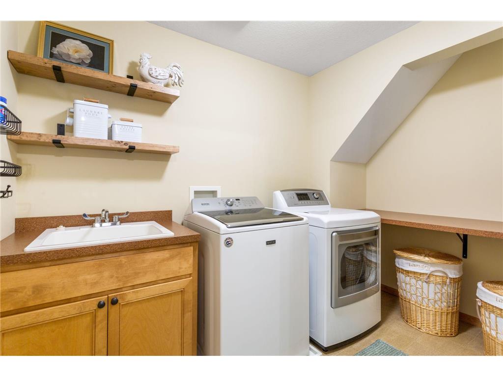 2314 Fieldstone Curve Woodbury MN 55129 7079803 image36