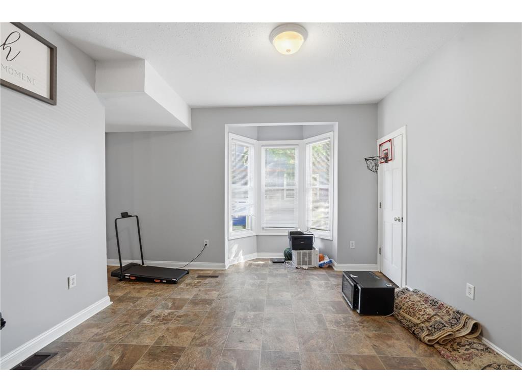 2314 Portland Avenue S Minneapolis MN 55404 7075280 image10