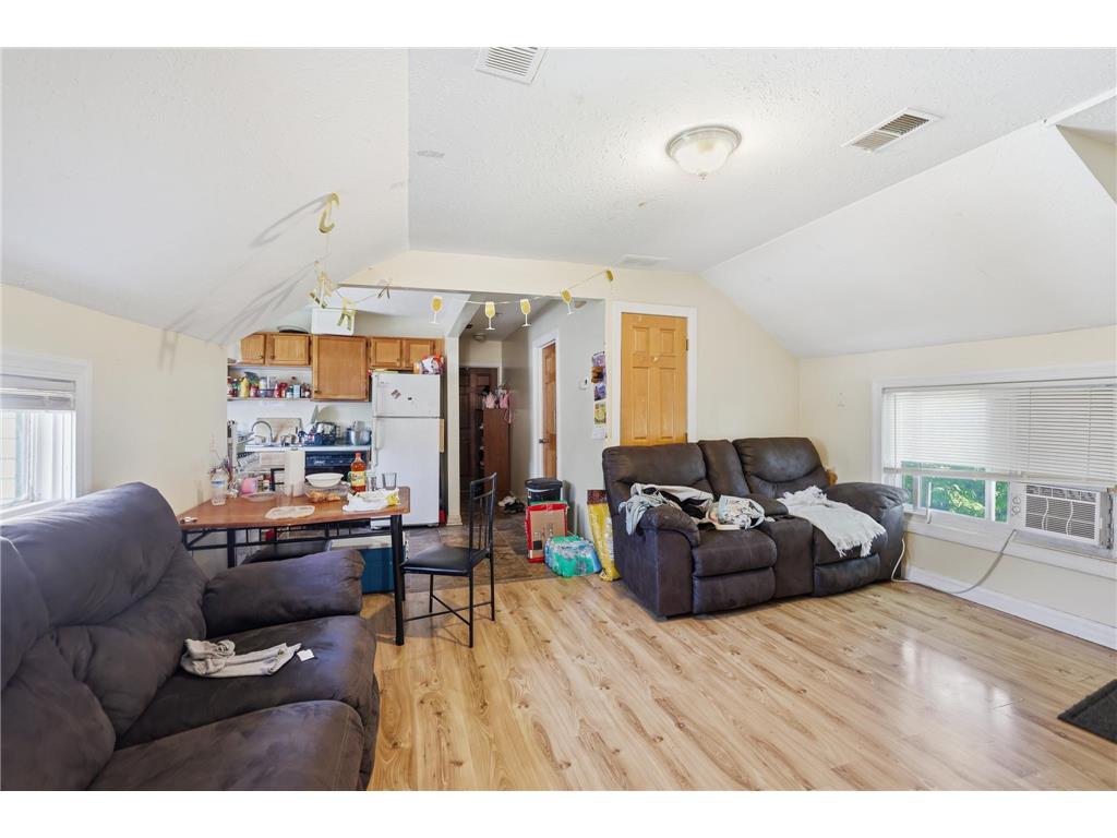 2314 Portland Avenue S Minneapolis MN 55404 7075280 image3
