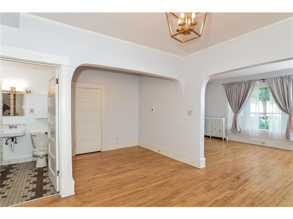 2315 Clinton Avenue Minneapolis MN 55404 6797187 image11