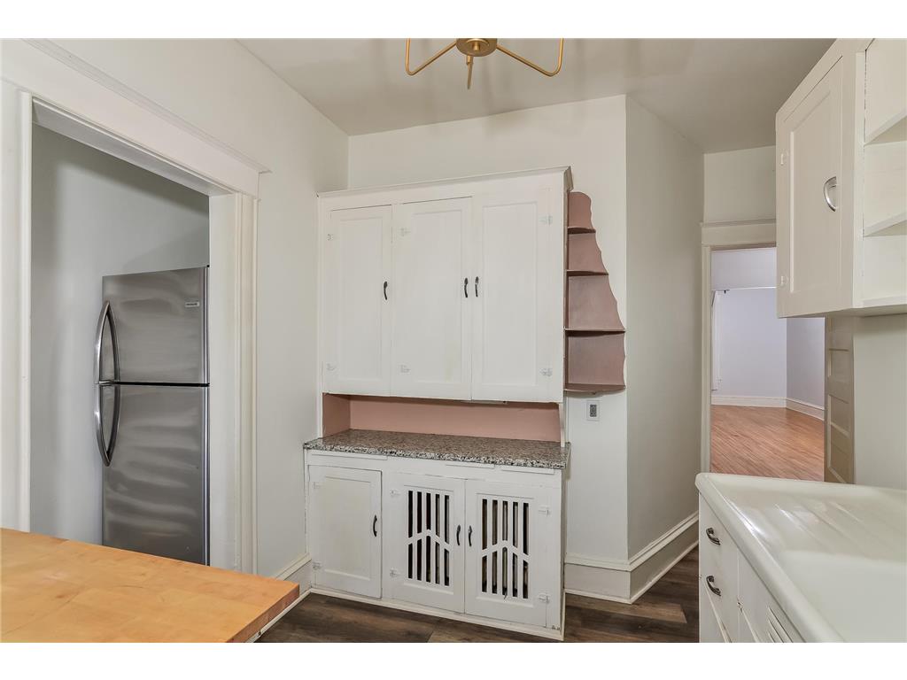 2315 Clinton Avenue Minneapolis MN 55404 6797187 image14
