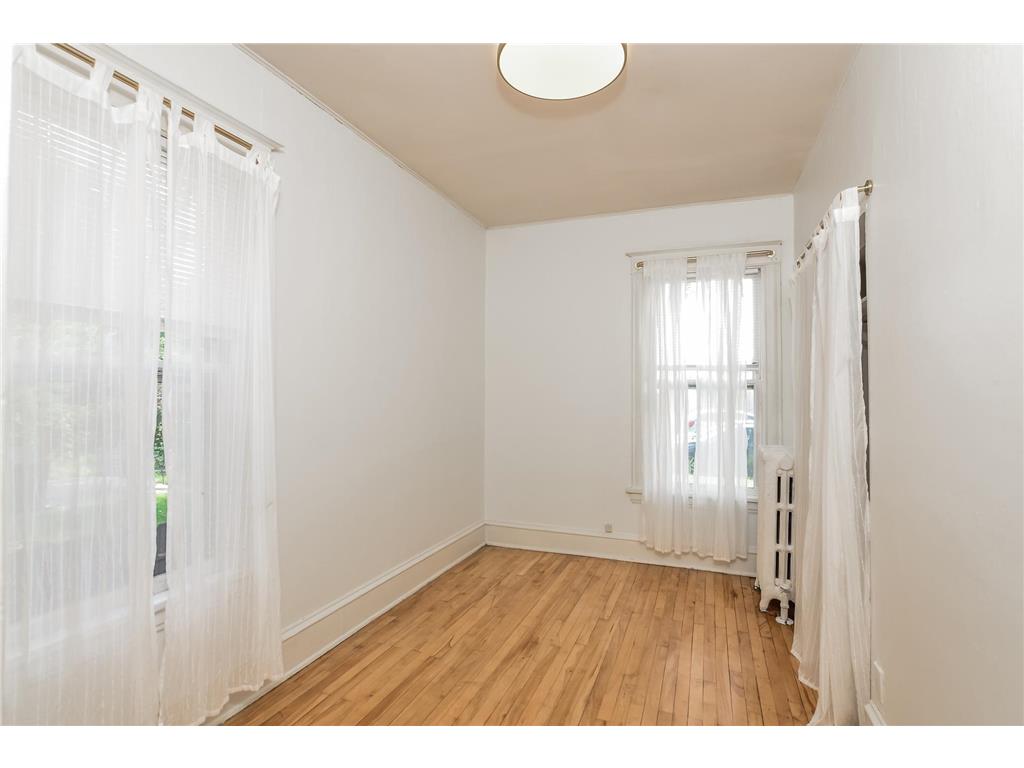 2315 Clinton Avenue Minneapolis MN 55404 6797187 image16