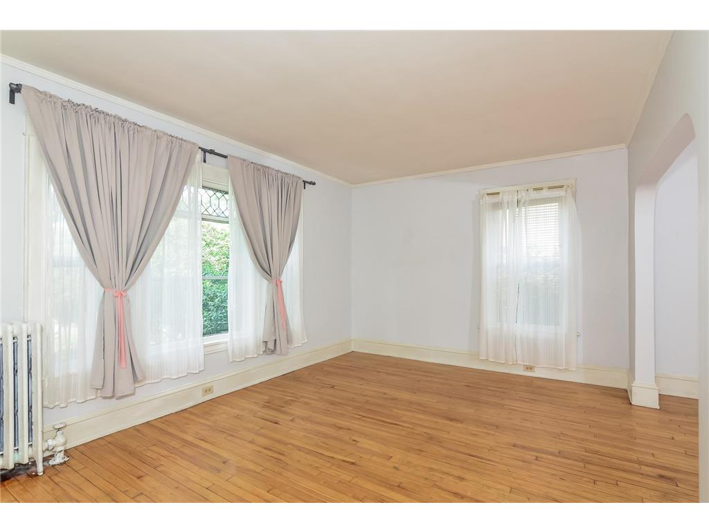 2315 Clinton Avenue Minneapolis MN 55404 6797187 image4