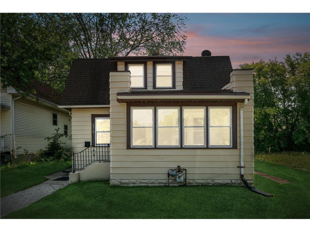 2315 Golden Valley Road Minneapolis MN 55411 6427021 image1