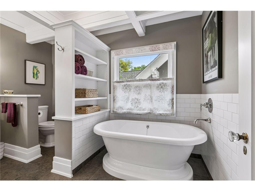 2316 Oliver Avenue S Minneapolis MN 55405 7046448 image30