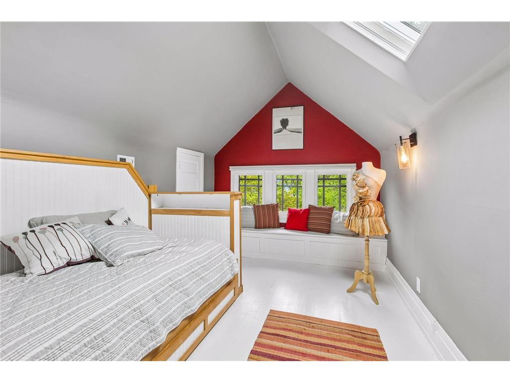 2316 Oliver Avenue S Minneapolis MN 55405 7046448 image35