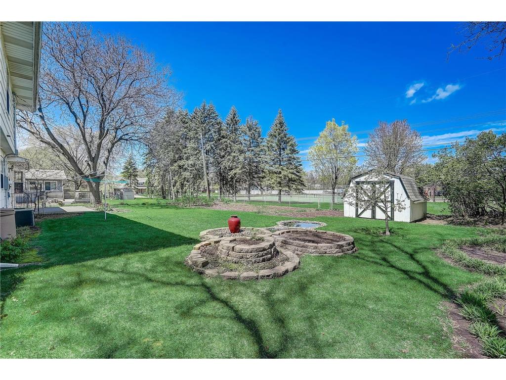 2316 Skyline Drive, Bloomington, MN, 55425 | MLS: 6526318 | Edina Realty