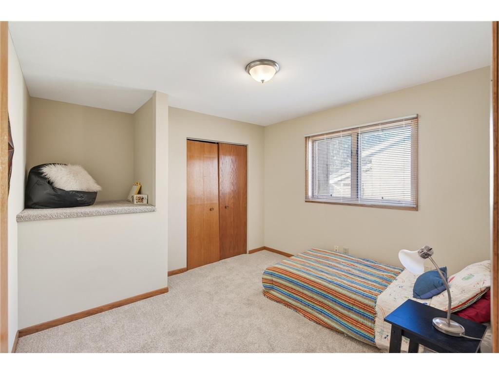2317 Montana Avenue E Maplewood MN 55119 7051883 image16