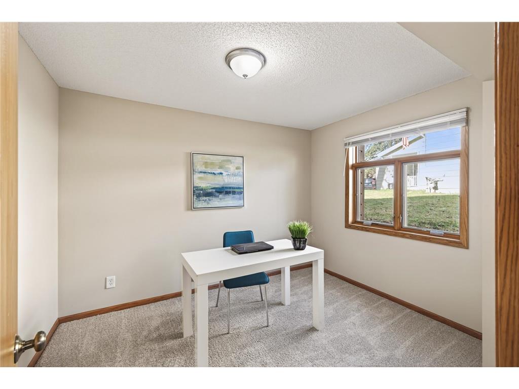 2317 Montana Avenue E Maplewood MN 55119 7051883 image20