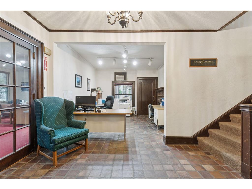 2318 1st Avenue Minneapolis MN 55404 7005502 image7