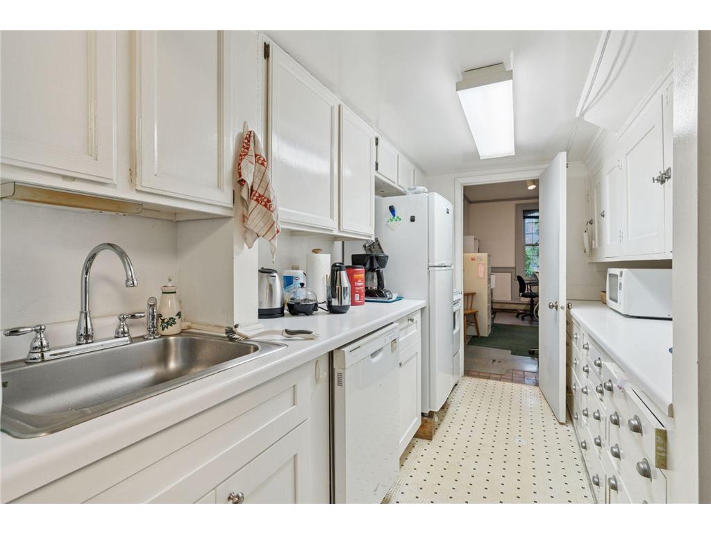 2318 1st Avenue S Minneapolis MN 55404 6782793 image21